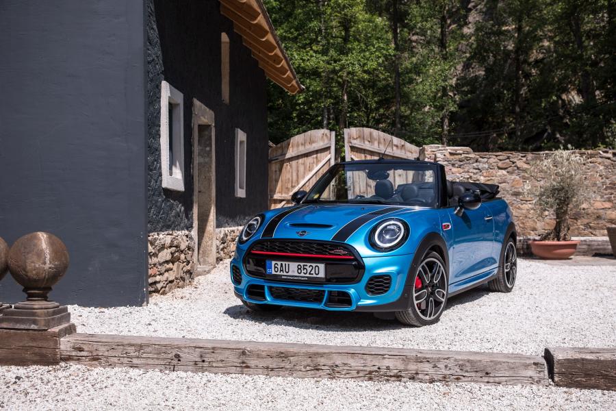  Mini John Cooper Works Cabrio (F57) 2018 года  (WW) (фото 8 из 36)